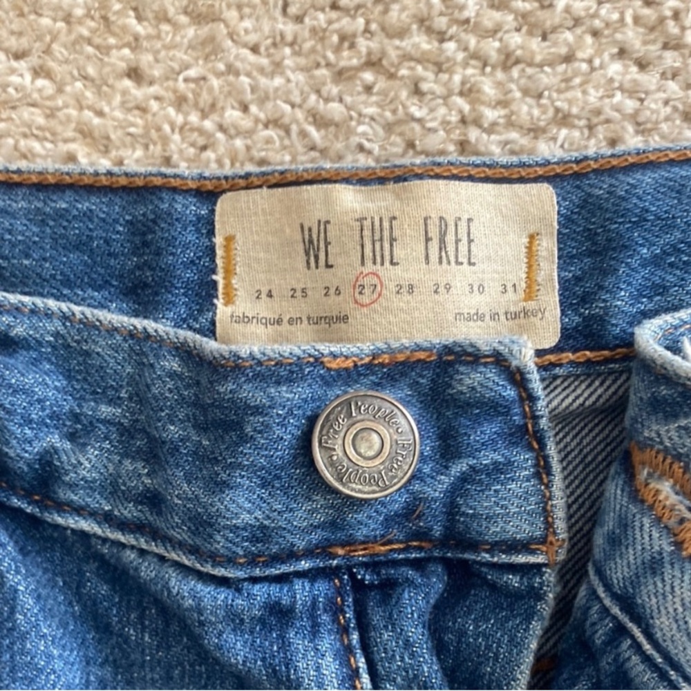 Blue Patchwork Distressed Women’s Jeans - Picture 2 of 4